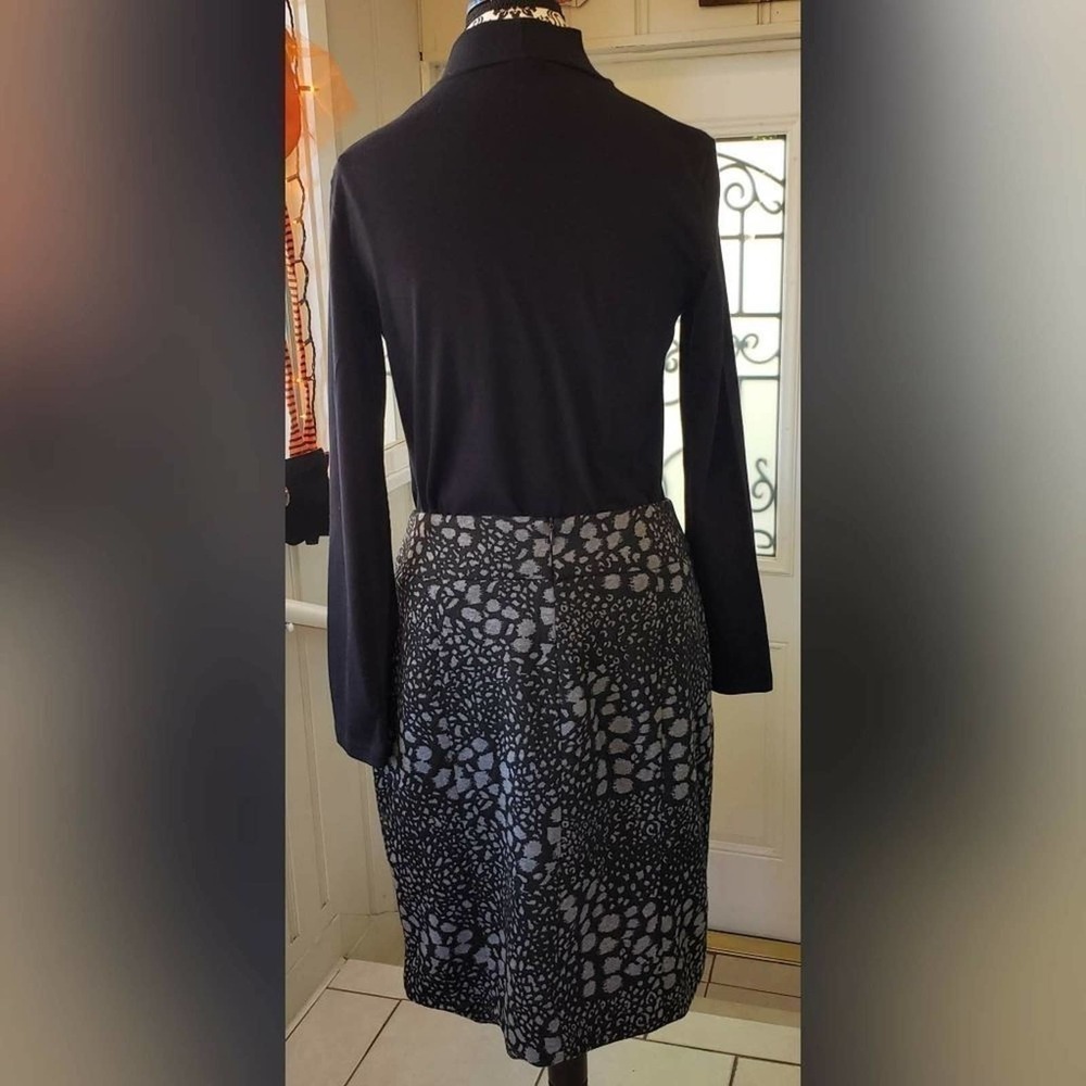 Abstract Stretch Midi Skirt Black And Fall Gray Women's Size 10 - Picture 4 of 7